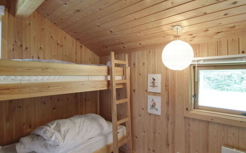 Gerasim - 400M from the Sea: Madera, Habitación, Techo, Diseño De Interiores, Piso, Suelo, Cama, Mueble, Manchas De Madera, Habitación