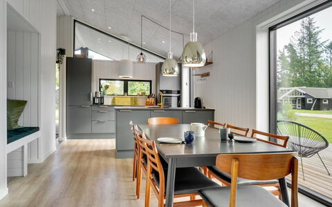 Sinna - from the Sea: Madera, Casa, Porche, Cubierta, Madera Dura, Techo, Manchas De Madera, Suelos De Madera, Eco Hotel