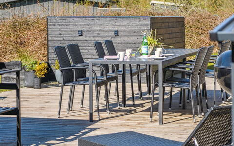 Todor - 1.1Km from the Sea: Piscina, Mueble Para Exteriores, Mueble, Recurso, Losa, Eco Hotel, Sombra, Silla, Ocio, Inmuebles