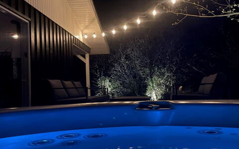 Adam - from the Sea: Encendiendo, Noche, Lámpara, Patio Interior, Iluminación De Seguridad, Piscina, La Iluminación Del Paisaje, Patio, Hotel, Patio