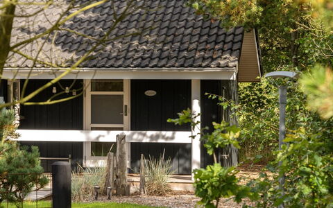 Grimi - 4Km from the Sea: Cabaña, Casa, Casa, Techo, Porche, Inmuebles, Vía Muerta, Edificios Del Jardín, Casa De Campo, Yarda