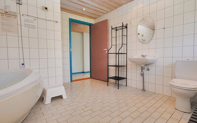 Momme - 500M from the Sea