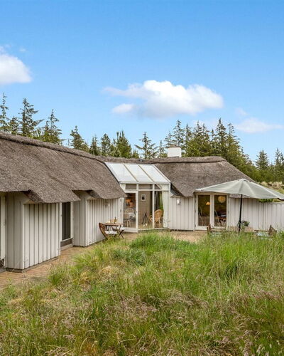 Gunnie - 1.1Km from the Sea