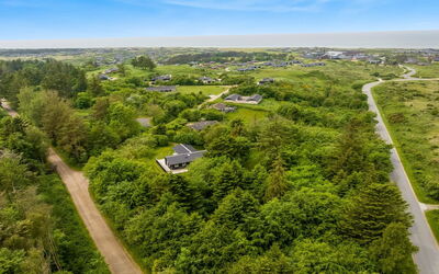 Jarno - 1Km from the Sea