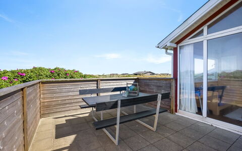 Olla - 300M from the Sea: Piscina, Mueble Para Exteriores, Mueble, Recurso, Losa, Eco Hotel, Sombra, Silla, Ocio, Inmuebles