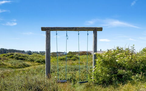 Olla - 300M from the Sea: Piscina, Mueble Para Exteriores, Mueble, Recurso, Losa, Eco Hotel, Sombra, Silla, Ocio, Inmuebles