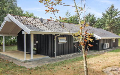 Nakke - 1.3Km from the Sea