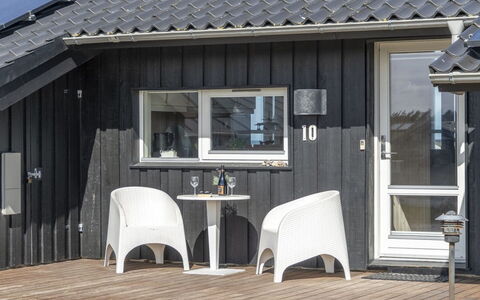 Konsta - 200M from the Sea: Piscina, Mueble Para Exteriores, Mueble, Recurso, Losa, Eco Hotel, Sombra, Silla, Ocio, Inmuebles