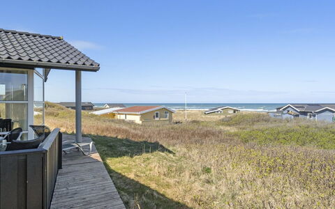 Konsta - 200M from the Sea: Piscina, Mueble Para Exteriores, Mueble, Recurso, Losa, Eco Hotel, Sombra, Silla, Ocio, Inmuebles