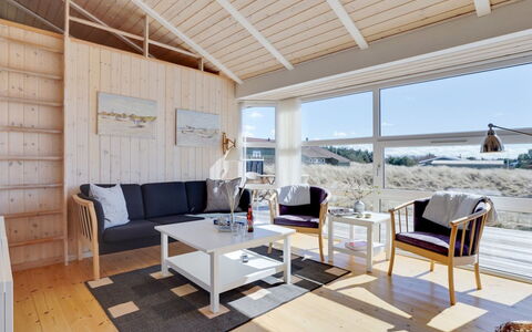 Caro - 807M from the Sea: Mueble, Diseño De Interiores, Piso, Madera, Suelo, Techo, Suelos De Madera, Silla, Mesa, Encendiendo