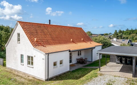 Marijanne - 500M from the Sea: Madera, Techo, Arquitectura, Casa, Casa, Cabaña, Vía Muerta, Madera Dura, Pendiente, Inmuebles