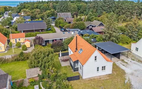 Marijanne - 500M from the Sea: Madera, Techo, Arquitectura, Casa, Casa, Cabaña, Vía Muerta, Madera Dura, Pendiente, Inmuebles