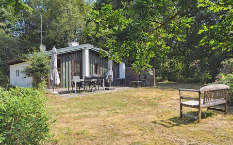 Matta - 800M from the Sea: Madera, Casa, Porche, Cubierta, Madera Dura, Techo, Manchas De Madera, Suelos De Madera, Eco Hotel