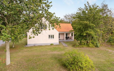 Hildegunn - 200M from the Sea: Madera, Casa, Porche, Cubierta, Madera Dura, Techo, Manchas De Madera, Suelos De Madera, Eco Hotel