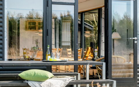 Shayene - 2.5Km from the Sea: Madera, Casa, Porche, Cubierta, Madera Dura, Techo, Manchas De Madera, Suelos De Madera, Eco Hotel
