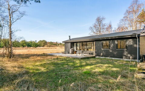 Shayene - 2.5Km from the Sea: Madera, Casa, Porche, Cubierta, Madera Dura, Techo, Manchas De Madera, Suelos De Madera, Eco Hotel