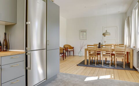 Ejler - 200M from the Sea: Madera, Techo, Arquitectura, Casa, Casa, Cabaña, Vía Muerta, Madera Dura, Pendiente, Inmuebles