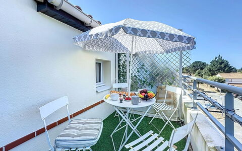 Pornic 200: Mueble, Mueble Para Exteriores, Silla, Mesa Al Aire Libre, Sombra, Balcón, Silla Plegable, Patio, Mesa De Café, Paraguas