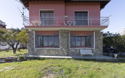 Eva - Diano Castello, Liguria, Italia