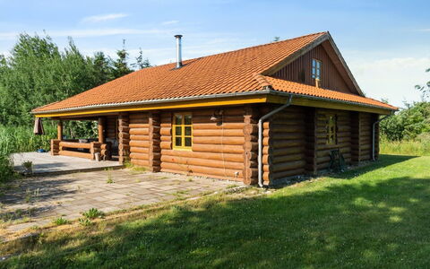 Elsia - 1.5Km to the Fjord: Arquitectura, Techo, Casa, Material Compuesto, La Luz Del Día, Vía Muerta, Entrada De Coches