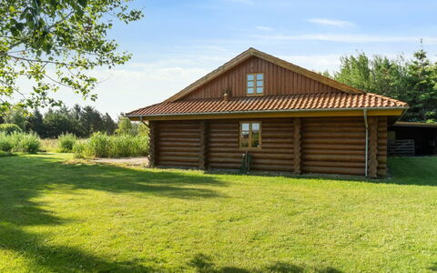 Elsia - 1.5Km to the Fjord: Arquitectura, Techo, Casa, Material Compuesto, La Luz Del Día, Vía Muerta, Entrada De Coches