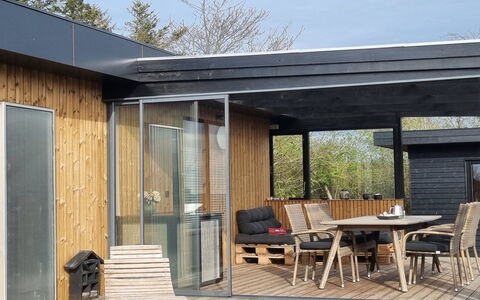 Lefke - 400M to the Fjord: Arquitectura, Techo, Casa, Material Compuesto, La Luz Del Día, Vía Muerta, Entrada De Coches