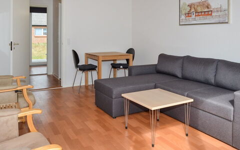 Deetje - 5Km from the Sea: Mueble, Diseño De Interiores, Piso, Madera, Suelo, Techo, Suelos De Madera, Silla, Mesa, Encendiendo