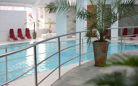 Fanny - 2Km from the Sea: Piso, Diseño De Interiores, Suelo, Material Compuesto, Piscina, Recurso, Vaso, Loseta, Diseño, Planta De Casa