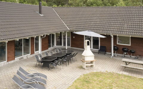 Lottje - 300M from the Sea: Piscina, Mueble Para Exteriores, Mueble, Recurso, Losa, Eco Hotel, Sombra, Silla, Ocio, Inmuebles