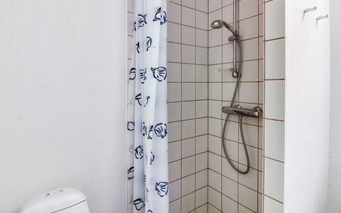 Arnulfuer: Techo, Casa, Casa, Cabaña, Puerta, Vía Muerta, Cubierta, Porche, Tablón, Madera Dura