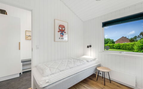 Picabo - 750M to the Fjord: Madera, Habitación, Cama, Marco De La Cama, Lecho, Madera Dura, Tablón, Sábana, Pintar, Colchón