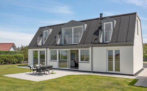 Timotej - 75M to the Fjord: Casa, Inmuebles, Ventana De Guillotina, Diseño, Casa De Campo, La Luz Del Día, Vía Muerta, Villa, Balcón, Planta De Casa