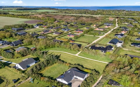Heide - 750M to the Fjord: Barrio Residencial, Paisaje, El Terreno Del Lote, Llanura, Vista Panorámica, Suburbio, Inmuebles, Fotografía Aérea, Paisajismo, Campo