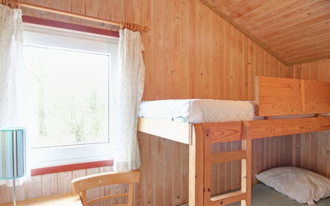 Annik - 980M to the Fjord: Mueble, Diseño De Interiores, Piso, Madera, Suelo, Techo, Suelos De Madera, Silla, Mesa, Encendiendo