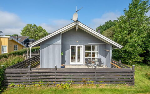 Remo - 990M to the Fjord: Casa, Cabaña, Casa, Vía Muerta, Cobertura Del Suelo, Porche, Jardín, Tablón, Yarda, Edificios Del Jardín