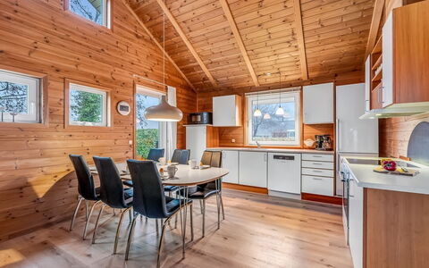 Gretje - 650M to the Fjord: Madera, Techo, Casa, Cabaña, Cuarto De Troncos, Madera Dura, Manchas De Madera, Cocina, Tablón, Desván