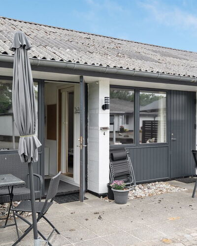 Arne - 20Km from the Sea