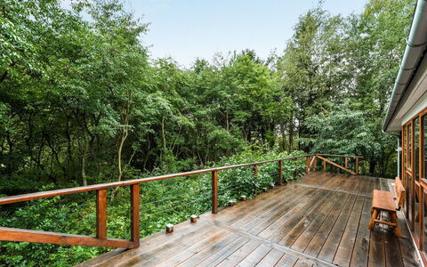 Nelie - 40Km from the Sea: Piscina, Mueble Para Exteriores, Mueble, Recurso, Losa, Eco Hotel, Sombra, Silla, Ocio, Inmuebles
