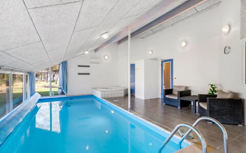 Luciane - 2.5Km from the Sea: Cabaña, Patio Interior, Yarda, Edificios Del Jardín, Cobertizo, Vía Muerta, Mueble Para Exteriores, Cuarto De Troncos, Estructura Al Aire Libre, Choza