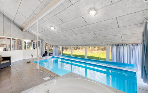 Luciane - 2.5Km from the Sea: Cabaña, Patio Interior, Yarda, Edificios Del Jardín, Cobertizo, Vía Muerta, Mueble Para Exteriores, Cuarto De Troncos, Estructura Al Aire Libre, Choza