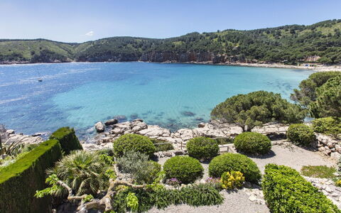 Port del Rei Ii: Agua, Cielo, Planta, Los Recursos Hídricos, Paisaje Natural, Azur, Árbol, Lago, Costeras Y Los Accidentes Geográficos Oceánico, Vegetación