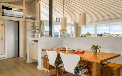 Sigrid - 400M from the Sea: Diseño De Interiores, Piso, Mueble, Madera, Techo, Suelo, Lámpara, Habitación, Cocina, Encendiendo