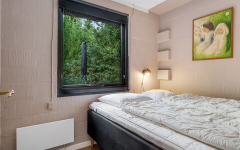 Olaf - 1.4Km from the Sea: Habitación, Madera, Cama, Diseño De Interiores, Sábana, Suelo, Lecho, Habitación, Piso, Marco De La Cama