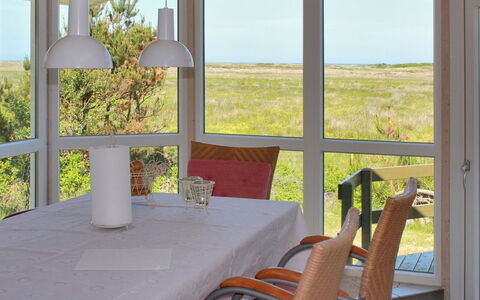 Annick - 300M from the Sea: Azul, Arbusto, Cabaña, Cobertura Del Suelo, Jardín, Inmuebles, Sombra, Paisajismo, Casa De Campo, Eco Hotel