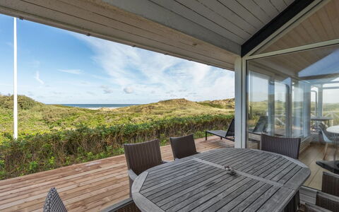 Ejvind - 100M from the Sea: Casa, Madera Dura, Cabaña, Porche, Inmuebles, Cubierta, Manchas De Madera, Eco Hotel, Tablón, Suelos De Madera