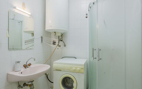 Lien: Baño, Arreglo De Tubería, Piso, Diseño De Interiores, Baño, Suelo, Lavabo Del Baño, Asiento Del Baño, Lavabo, Grifo