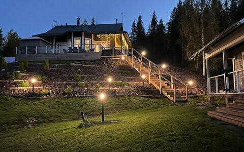 Pihlajaranta: Cabaña, Yarda, Porche, Noche, Cubierta, Cuarto De Troncos, Eco Hotel