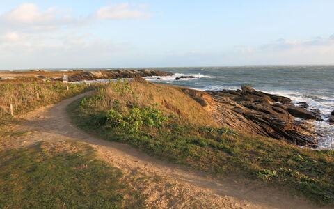 Quiberon 669: Cielo, Nube, Agua, Planta, Paisaje Natural, Terreno, Hierba, Madera, Horizonte, Paisaje