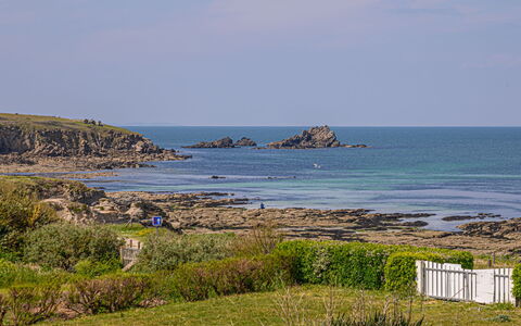 Quiberon 669: Agua, Cielo, Los Recursos Hídricos, Planta, Paisaje Natural, Nube, Hierba, Terreno, Costeras Y Los Accidentes Geográficos Oceánico, Playa