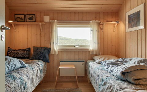 Eunike - 220M from the Sea: Habitación, Madera, Cama, Diseño De Interiores, Suelo, Sábana, Lecho, Piso, Marco De La Cama, Techo